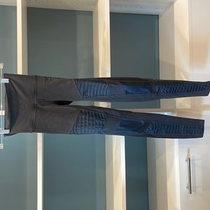 ALO drag grey leggings. Size XXS